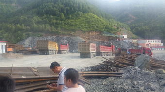 山西忻州市土石方工程找前四后八自卸车